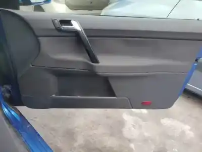 Здавання транспортного засобу volkswagen polo (9n1) azq року 2001 потужний 