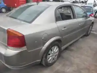 Veículo de Sucata opel vectra c berlina y22dtr do ano 2003 alimentado 