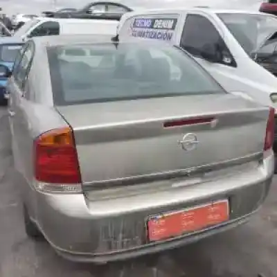 Veículo de Sucata opel vectra c berlina y22dtr do ano 2003 alimentado 