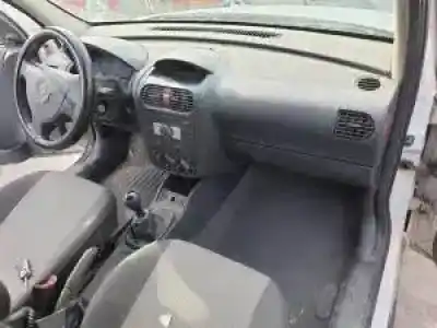 Veículo de Sucata opel combo d-z13dtj do ano 2001 alimentado 