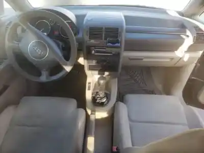 Sloopvoertuig audi a2 (8z) amf/bhc van het jaar 2000 aangedreven 