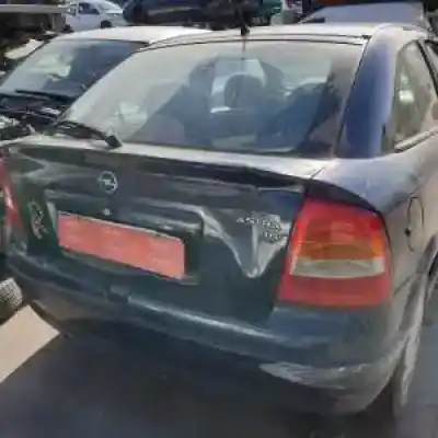 Veicolo di demolizione OPEL ASTRA G BERLINA Z16XEP dell'anno 2002 alimentato 