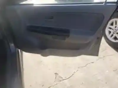 Veículo de Sucata kia rio (dc) a3d do ano 2002 alimentado 