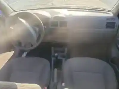 Veículo de Sucata kia rio (dc) a3d do ano 2002 alimentado 