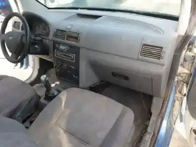 Здавання транспортного засобу ford tourneo connect (tc7) hcpa року 2002 потужний 