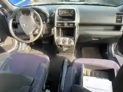 Scrapping Vehicle honda cr-v (rd8) k20a4 of the year 2002 powered 