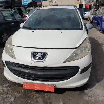 Veicolo di demolizione PEUGEOT 207 D-8HZ dell'anno 2006 alimentato 