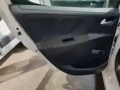 Veículo de Sucata peugeot 207 d-8hz do ano 2006 alimentado 