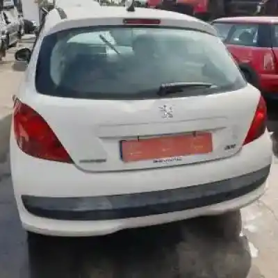 Veículo de Sucata peugeot 207 d-8hz do ano 2006 alimentado 