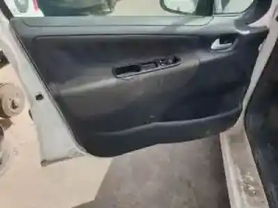 Veículo de Sucata peugeot 207 d-8hz do ano 2006 alimentado 