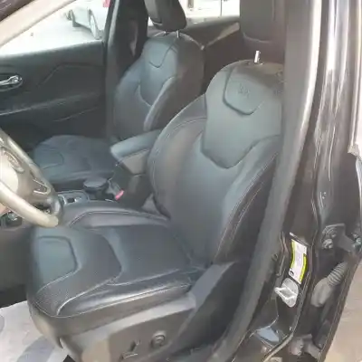 Scrapping Vehicle jeep cherokee (kl) ebt of the year 2014 powered 