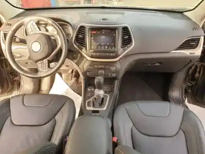 Scrapping Vehicle jeep cherokee (kl) ebt of the year 2014 powered 