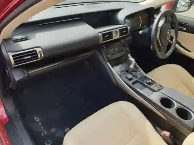 Здавання транспортного засобу lexus is 250c (gse20) 4gr-fse року 2013 потужний 