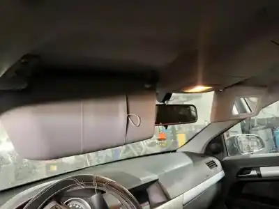Здавання транспортного засобу opel astra gtc z17dth року 2005 потужний 