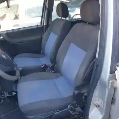 Sloopvoertuig opel zafira a y20dth van het jaar 2004 aangedreven 