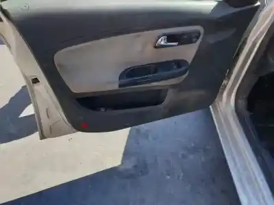 Здавання транспортного засобу seat ibiza (6l1) asy року 2002 потужний 