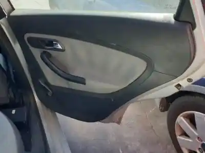 Здавання транспортного засобу seat ibiza (6l1) asy року 2002 потужний 