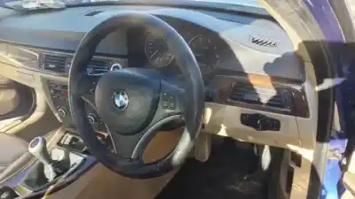 Véhicule à la ferraille bmw serie 3 berlina (e90) n45b16ad de l'année 2004 alimenté 