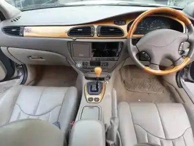 Scrapping Vehicle jaguar                                             s-type ii (x200)                                                                                                                                                                                                                                           4.0 v8 of the year 1998 powered 