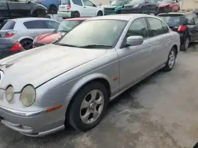 Scrapping Vehicle jaguar                                             s-type ii (x200)                                                                                                                                                                                                                                           4.0 v8 of the year 1998 powered 