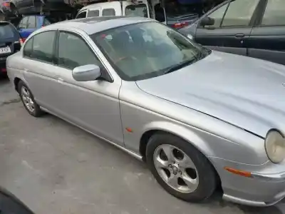 Scrapping Vehicle jaguar                                             s-type ii (x200)                                                                                                                                                                                                                                           4.0 v8 of the year 1998 powered 