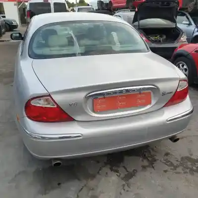 Scrapping Vehicle jaguar                                             s-type ii (x200)                                                                                                                                                                                                                                           4.0 v8 of the year 1998 powered 