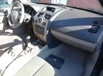 Sloopvoertuig renault megane ii berlina 5p k9k728 van het jaar 2002 aangedreven 