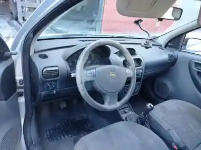Scrapping Vehicle opel corsa c g-z12xe of the year 2000 powered 