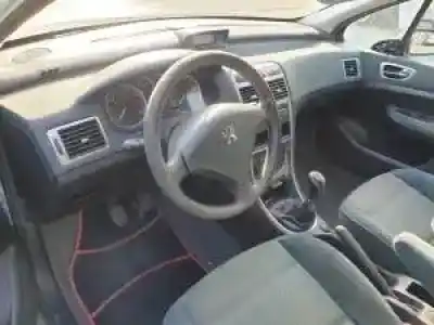 Veículo de Sucata peugeot 307 break / sw (s1) nfutu5jp4 do ano 2002 alimentado 