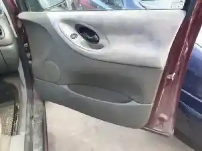 Veículo de Sucata ford galaxy (vx) y5b.e5sa do ano 1997 alimentado 