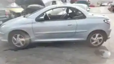 Sloopvoertuig peugeot 206 cc nfu(tu5jp4) van het jaar 2001 aangedreven 