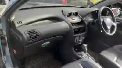 Sloopvoertuig peugeot 206 cc nfu(tu5jp4) van het jaar 2001 aangedreven 