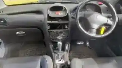 Sloopvoertuig peugeot 206 cc nfu(tu5jp4) van het jaar 2001 aangedreven 