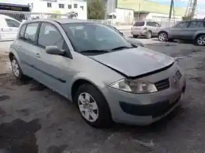 Veículo de Sucata renault megane ii berlina 5p k9k728 do ano 2002 alimentado 