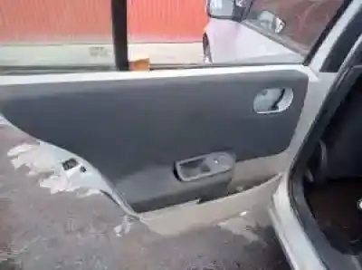 Veículo de Sucata renault megane ii berlina 5p k9k728 do ano 2002 alimentado 