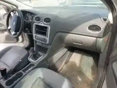 Veículo de Sucata ford focus berlina (cap) d/hhda do ano 2005 alimentado 