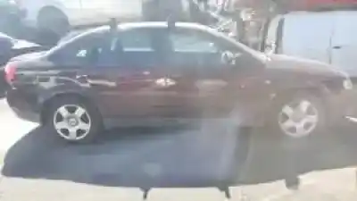 Veículo de Sucata audi a4 berlina (8e) awx do ano 2001 alimentado 