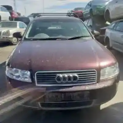 Veículo de Sucata AUDI A4 BERLINA (8E) AWX do ano 2001 alimentado 