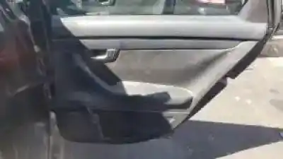 Veículo de Sucata audi a4 berlina (8e) awx do ano 2001 alimentado 