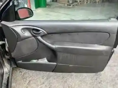 Veículo de Sucata ford focus berlina (cak) d/f9da do ano 1998 alimentado 