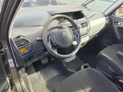 Здавання транспортного засобу citroen c4 grand picasso 9hz року 2006 потужний  Здавання транспортного засобу citroen c4 grand picasso 9hz року 2006 потужний