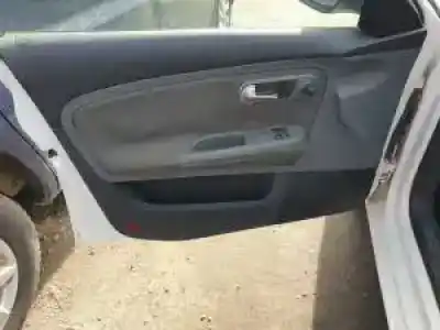 Veicolo di demolizione seat ibiza (6l1) bnv dell'anno 2005 alimentato 