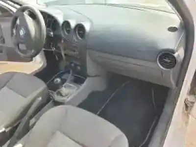 Veicolo di demolizione seat ibiza (6l1) bnv dell'anno 2005 alimentato 