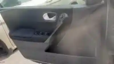 Vehicul casat renault megane ii berlina 5p k9k722 al anului 2003 alimentat 