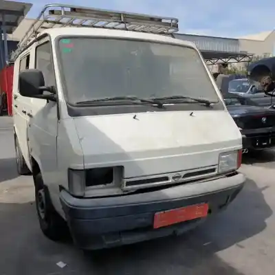 Verschrottungsfahrzeug NISSAN TRADE 100 BD30D des Jahres 1996 angetrieben 