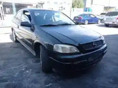 Veicolo di demolizione opel astra g berlina d-y20dth dell'anno 2000 alimentato 
