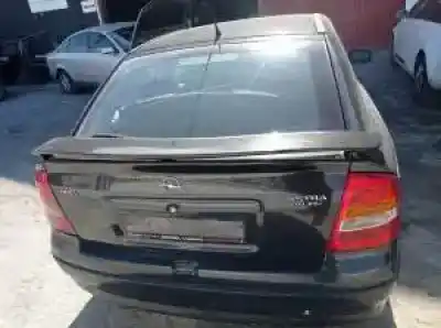 Veicolo di demolizione opel astra g berlina d-y20dth dell'anno 2000 alimentato 