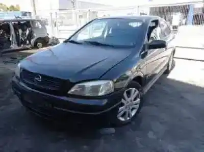 Veicolo di demolizione opel astra g berlina d-y20dth dell'anno 2000 alimentato 