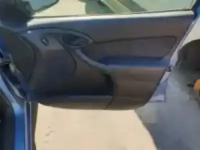 Veículo de Sucata ford focus turnier (cak) fyda.fydc.fydb.fydd.fydh.1k6.elh00 do ano 1998 alimentado 