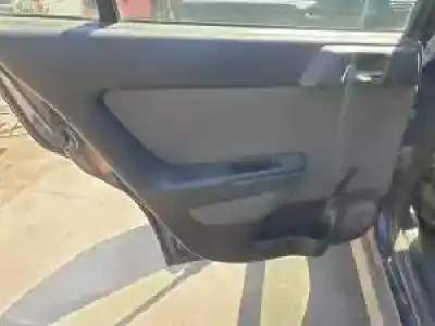 Veículo de Sucata opel astra g berlina g-z16se do ano 2000 alimentado 